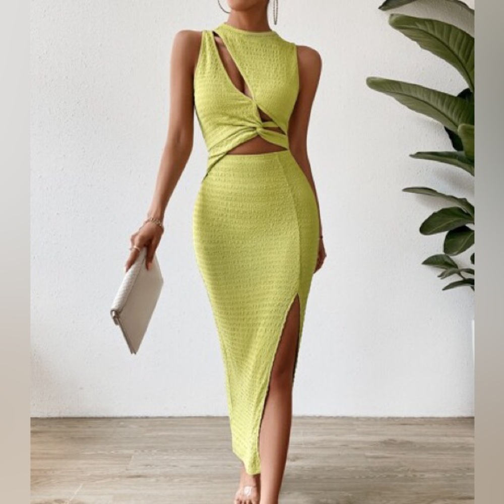 Cut Out Twist Front Split Thigh Maxi Dress in Green, Size XS